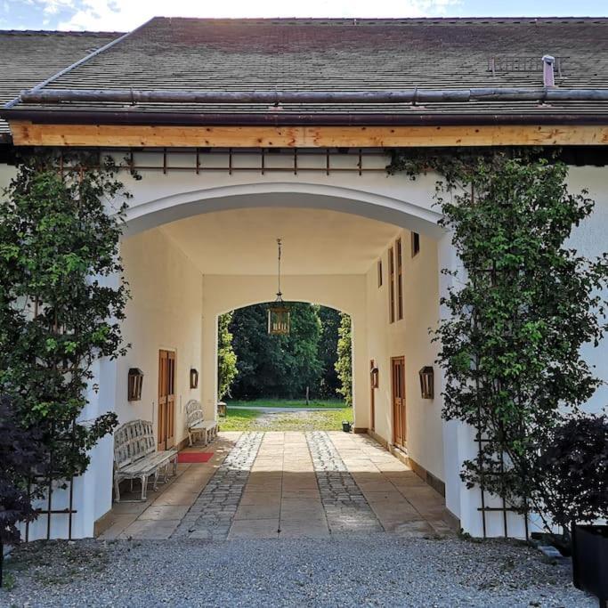 Gutshof Ferienwohnung In Seenaehe Дисен-ам-Аммерзе Экстерьер фото