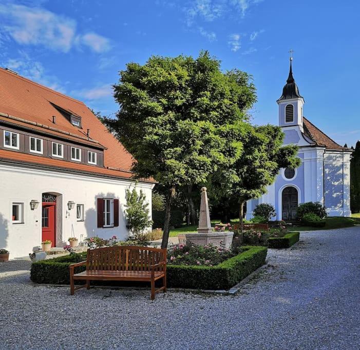 Gutshof Ferienwohnung In Seenaehe Дисен-ам-Аммерзе Экстерьер фото